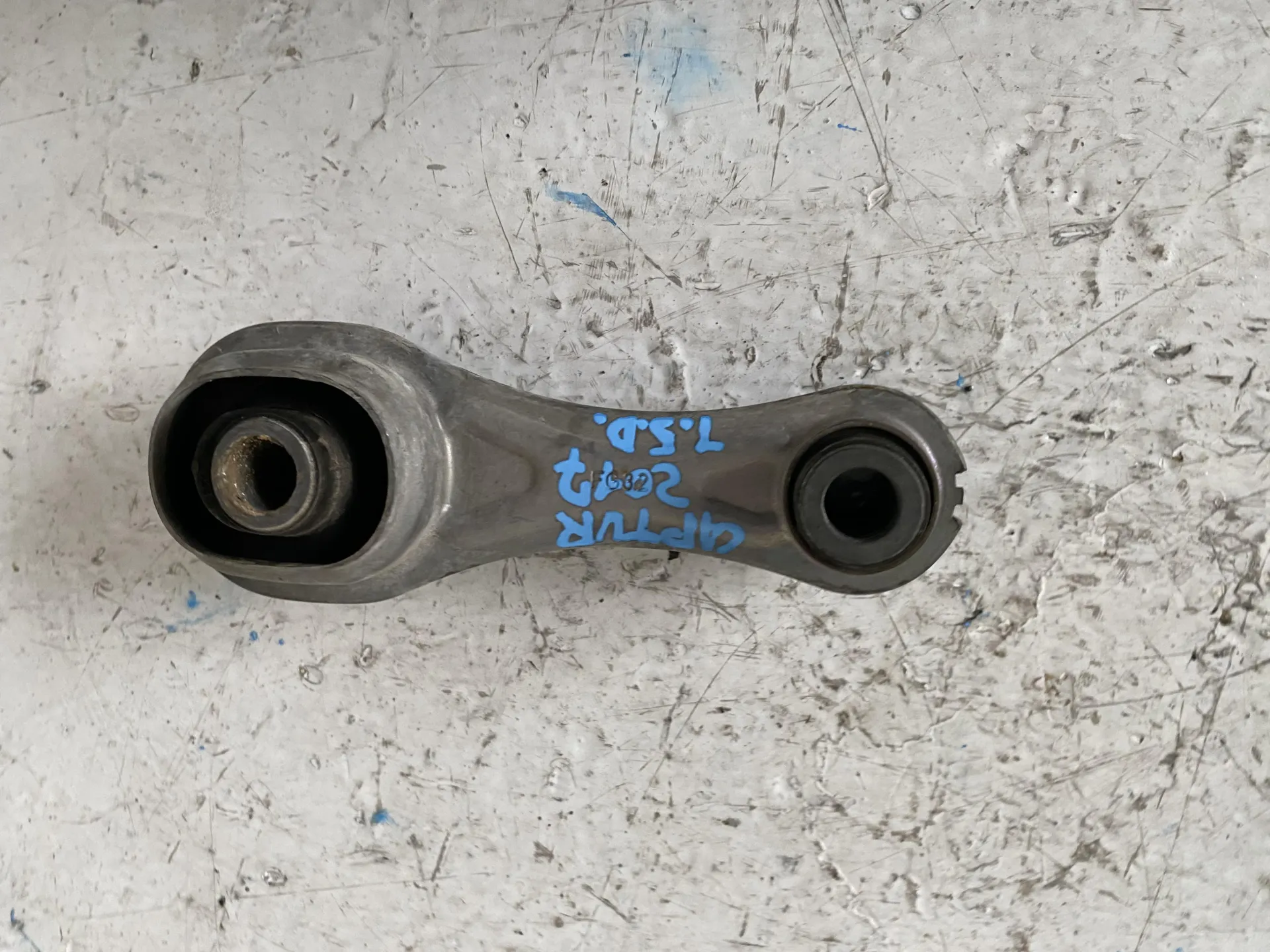 SUPPORTO MOTORE con codice FG32 da RENAULT Captur Serie 1500 Diesel con codice motore K9K E6/K9K E6 (2017)