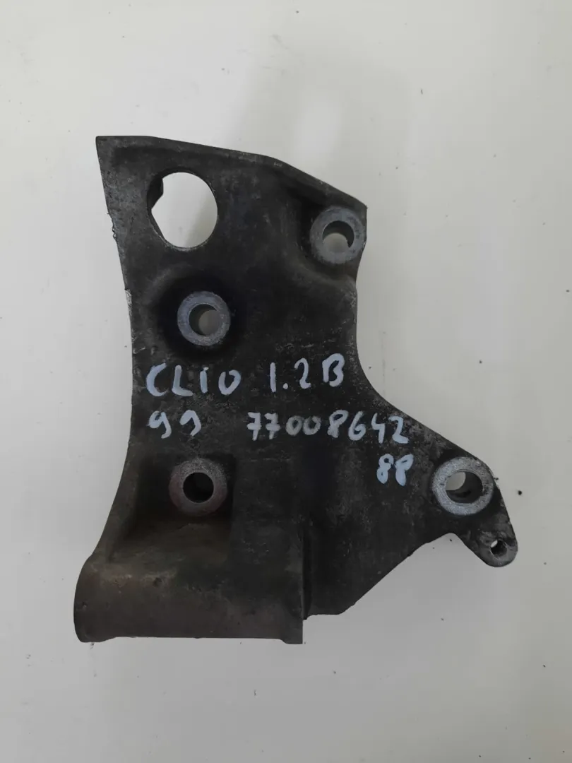 Supporto motore Renault Clio del 1999 1.2 Benzina CODICE RICAMBIO : 7700864288