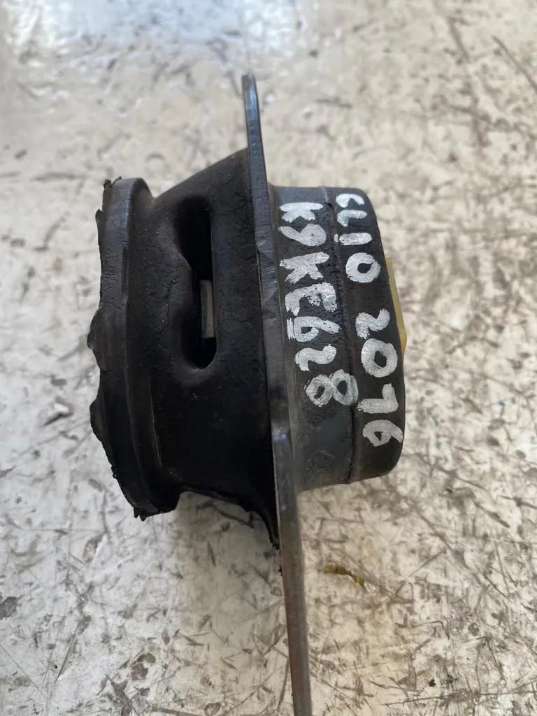SUPPORTO MOTORE con codice 112202847R da RENAULT Clio Serie IV (12>19) 1500 Diesel con codice motore K9K E628/K9K E628 (2016)