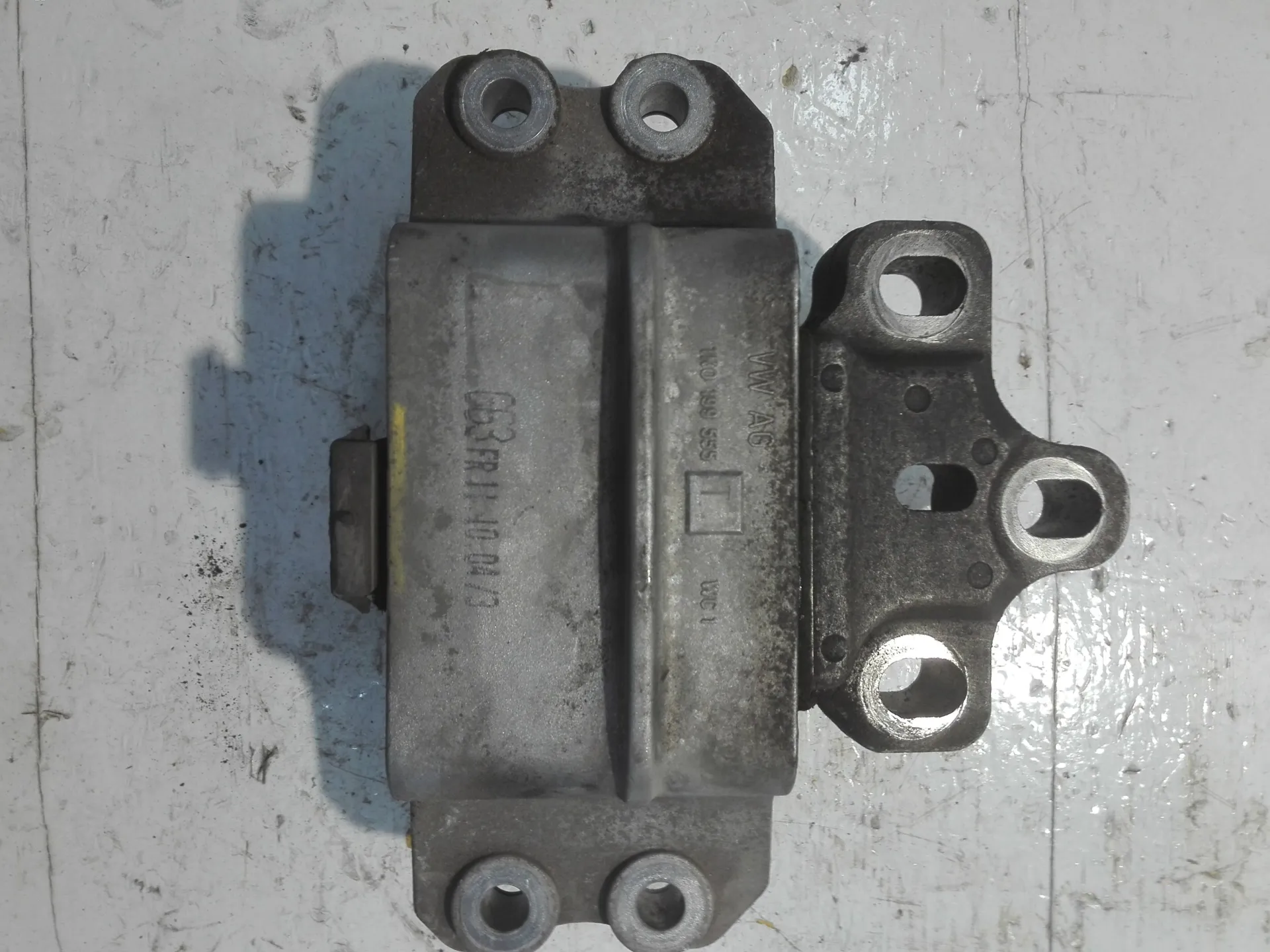 1KO199555 / 663FR111004 SUPPORTO MOTORE VOLKSWAGEN Golf 5 Plus (04>13) 2000 Diesel (2007)