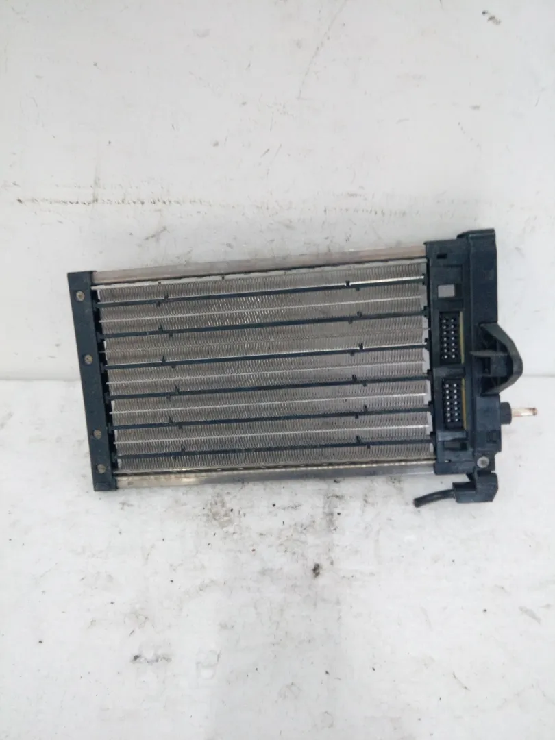 985324l / 2007207 / 64116964006 TERMOSCAMBIATORE RISCALDAMENTO BMW Serie 1 Serie (E87) (07>) 2000 Diesel (2007)