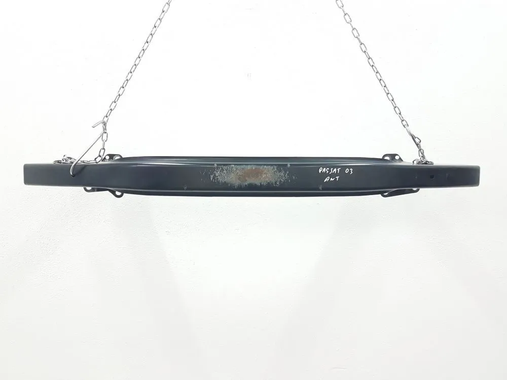 TRAVERSA PARAURTI ANTERIORE con codice 3B0807109A da VOLKSWAGEN Passat Berlina 3Â° Serie 1900 Diesel 96 (2003)