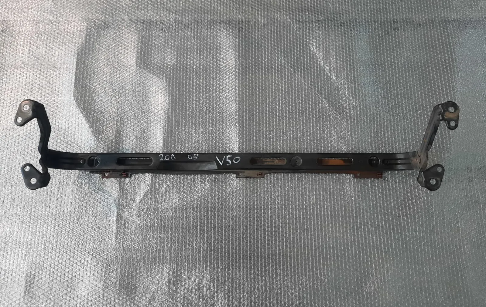 Traversa supporto radiatore Volvo V50 2.0 D del 2005