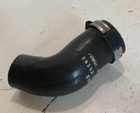 Tubo intercoler Hyundai Accent del 2007 1.5 Diesel CODICE RICAMBIO : 28252-2a401