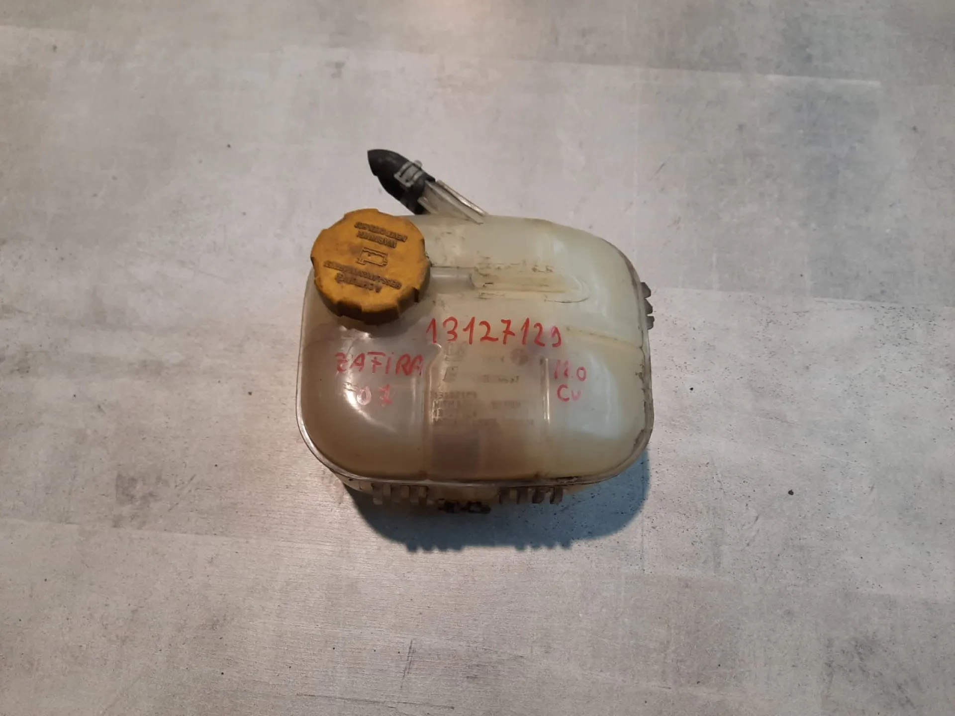 Vaschetta radiatore Opel Zafira B 1.9 D del 2007 CODICE RICAMBIO : 13127129