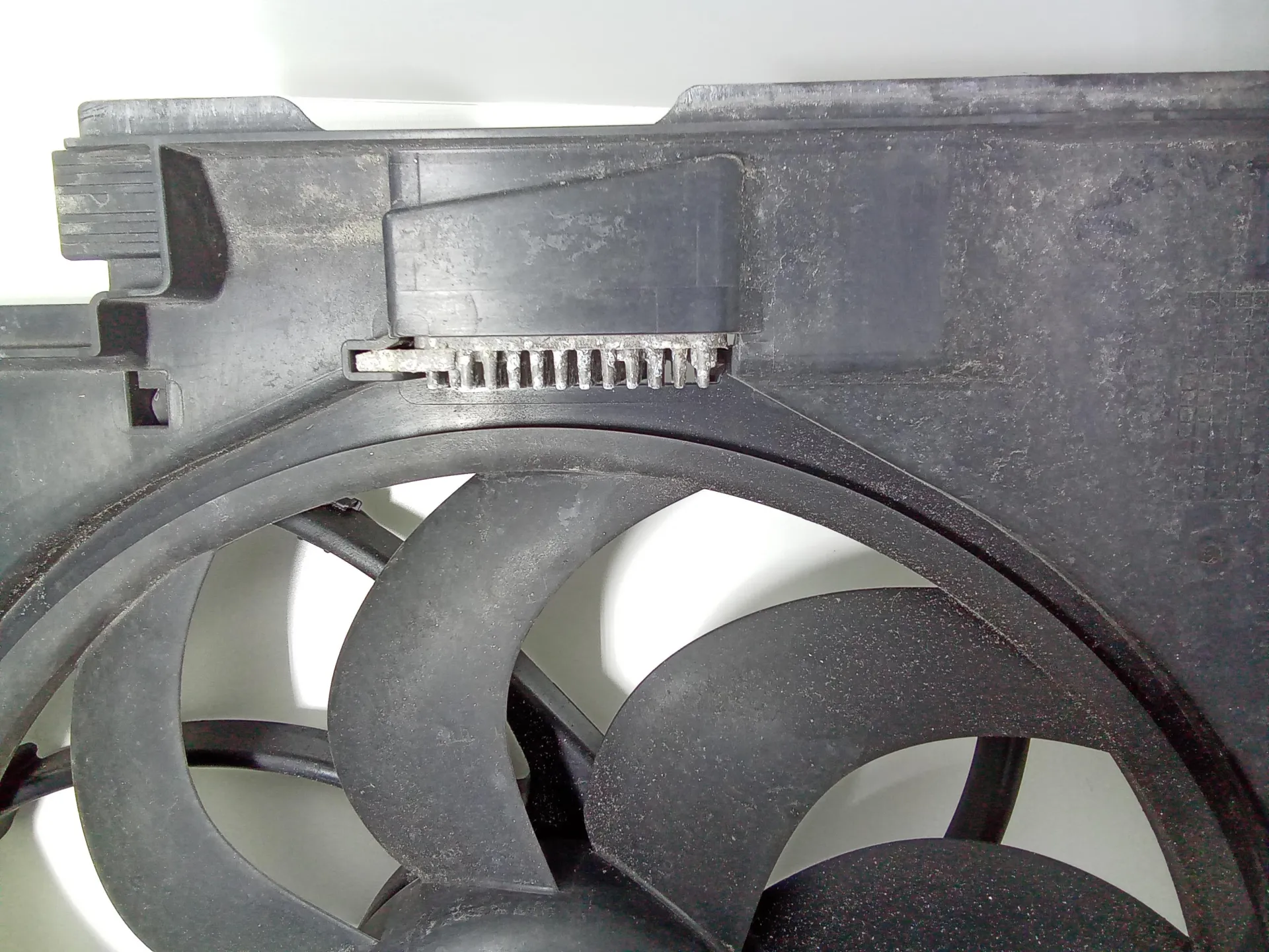 VENTOLA RADIATORE con codice 502.0644 da BMW Serie 1 F20 (11>19) 2000 Diesel (2013)