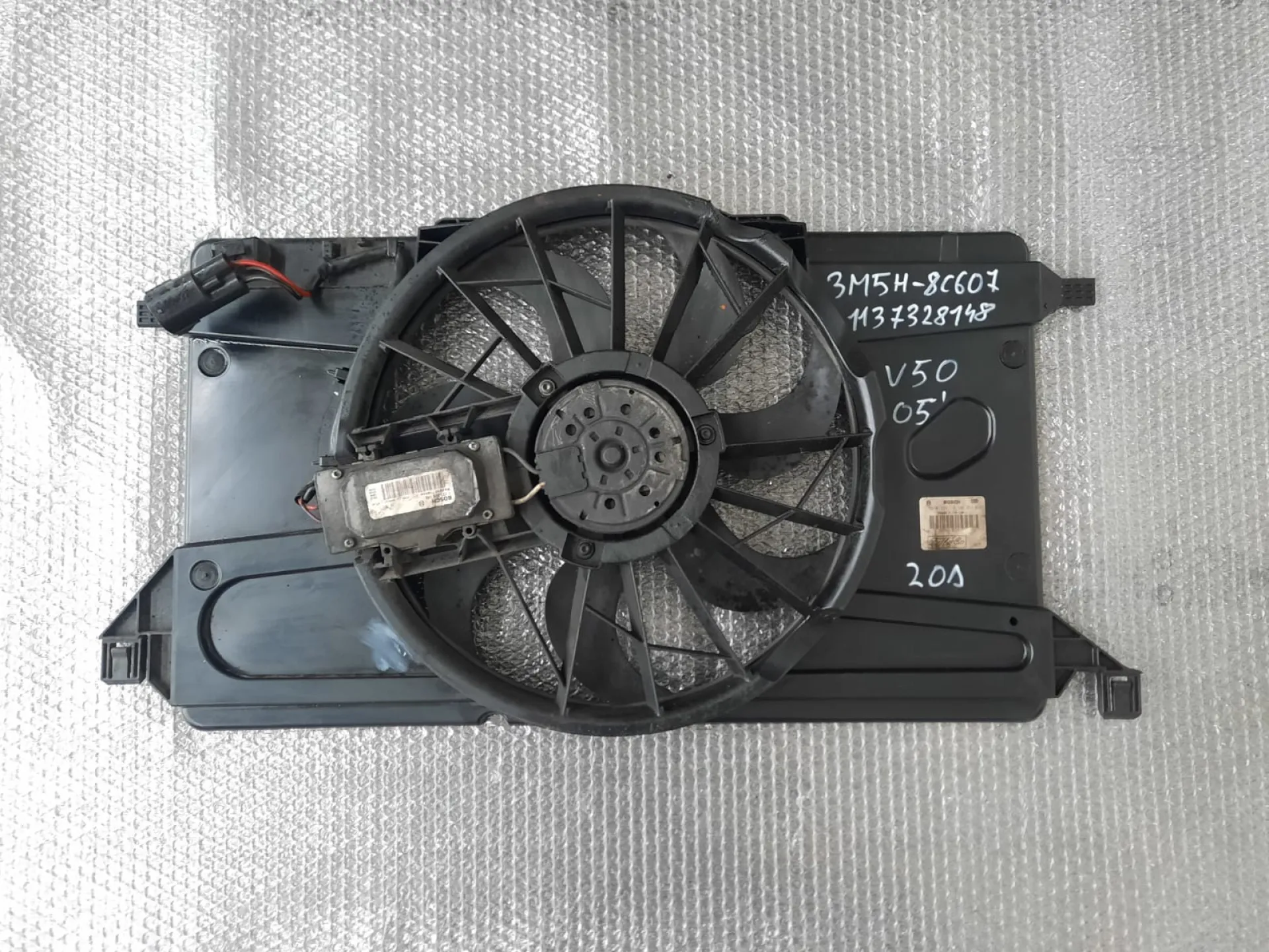 Ventola radiatore Volvo V50 2.0 D del 2005 CODICE RICAMBIO : 3M5H8C607