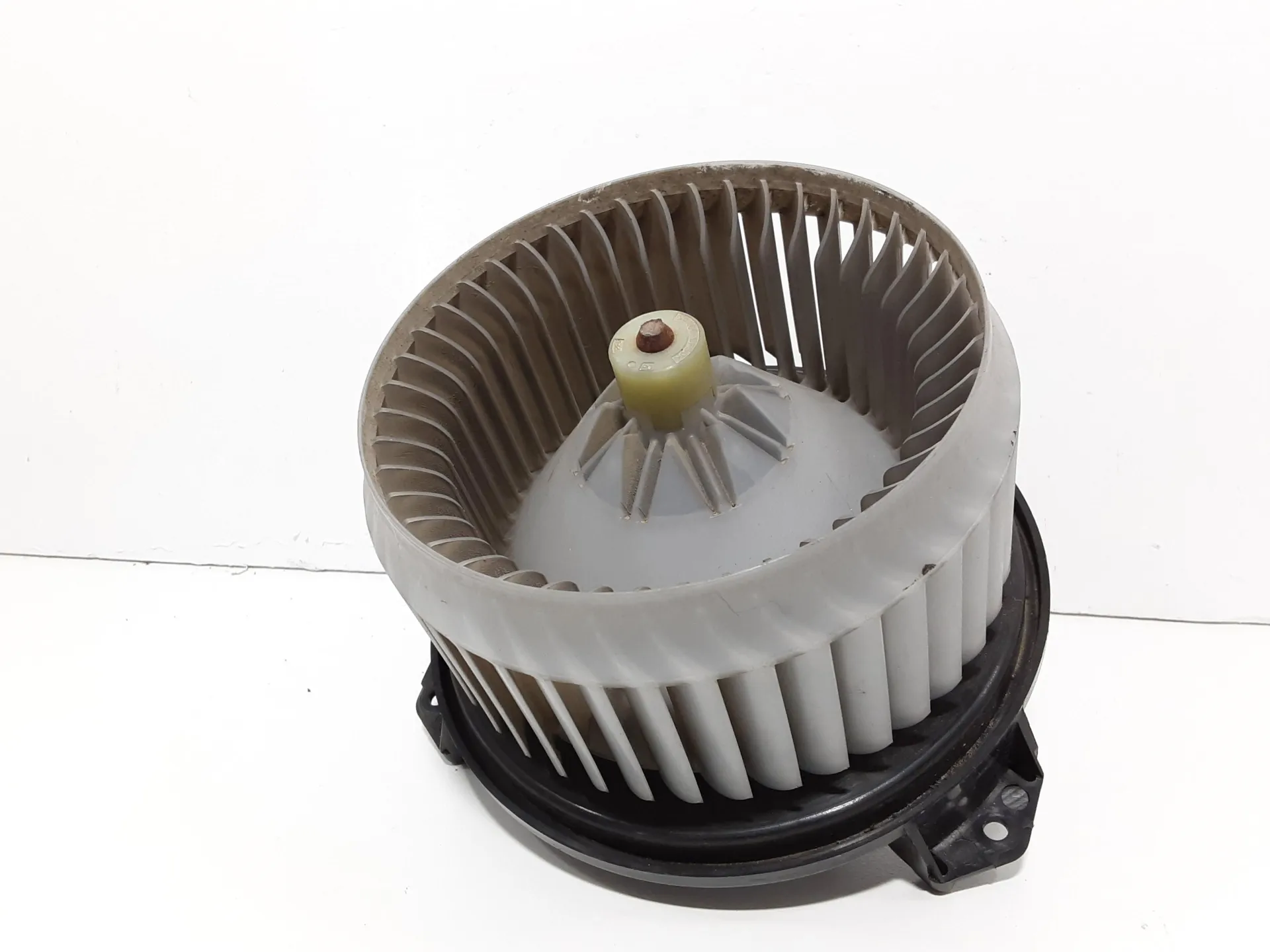 VENTOLA RISCALDAMENTO con codice 272700031 da DAIHATSU Terios 1° Serie 1500 Benzina 77 kW / 105 CV con codice motore 3SZ/3SZ-VE (2007)