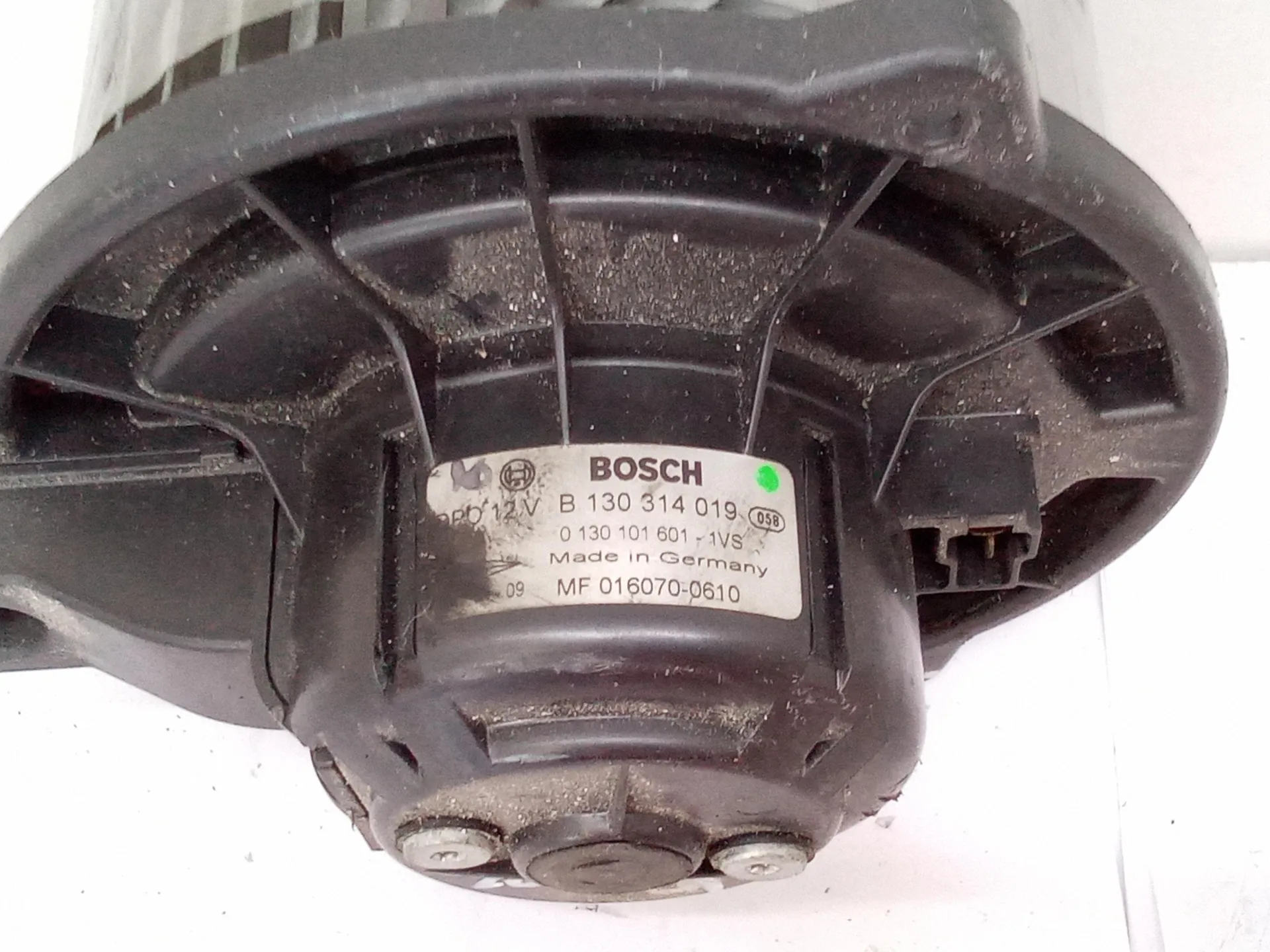 VENTOLA RISCALDAMENTO con codice B130314019 da TOYOTA Corolla Berlina 2Â° Serie Benzina (2002)