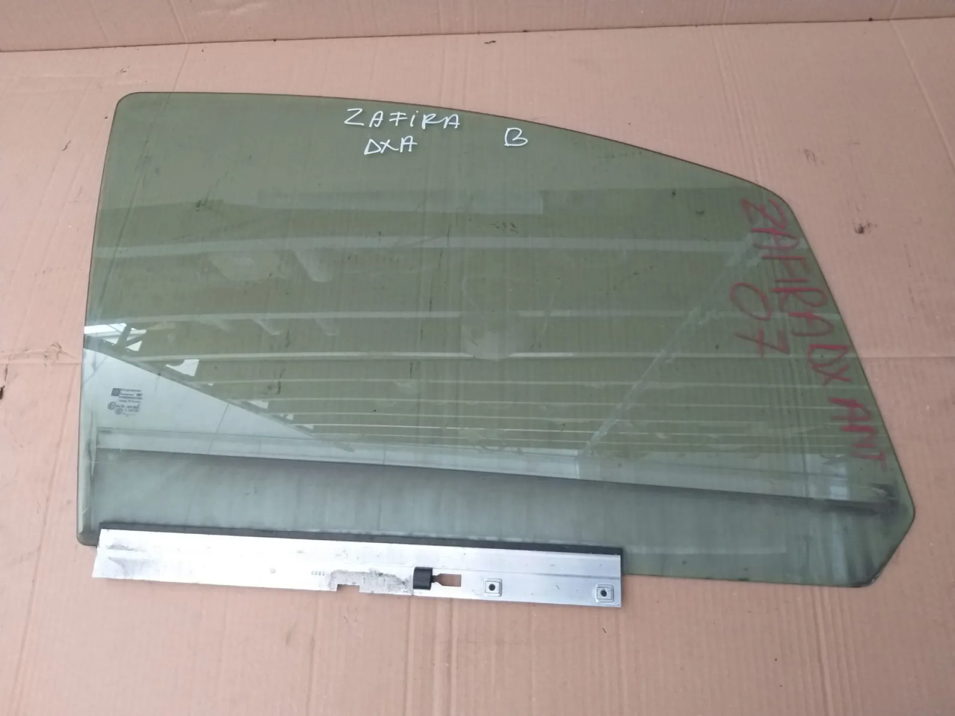 Vetro anteriore destro Opel Zafira B del 2006