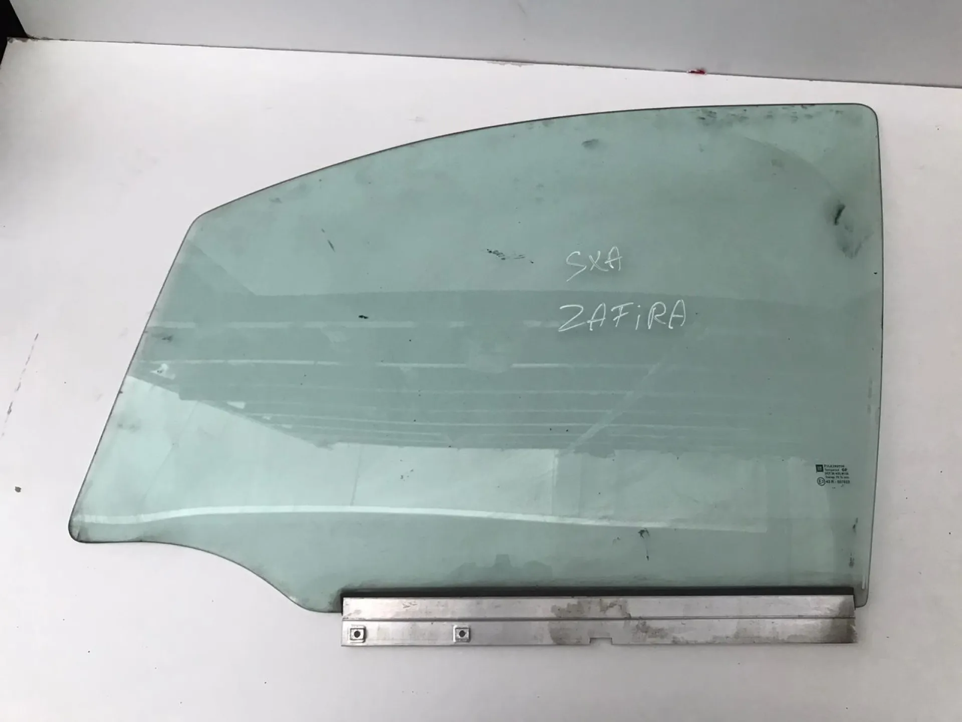 Vetro anteriore sinistro Opel Zafira del 2002