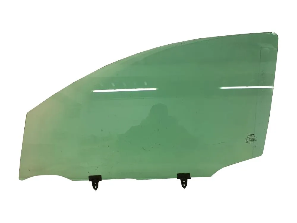 VETRO SCENDENTE ANTERIORE SINISTRO con codice 80301JD000 da NISSAN Qashqai 2Â° Serie 1500 Diesel 78 (2010)