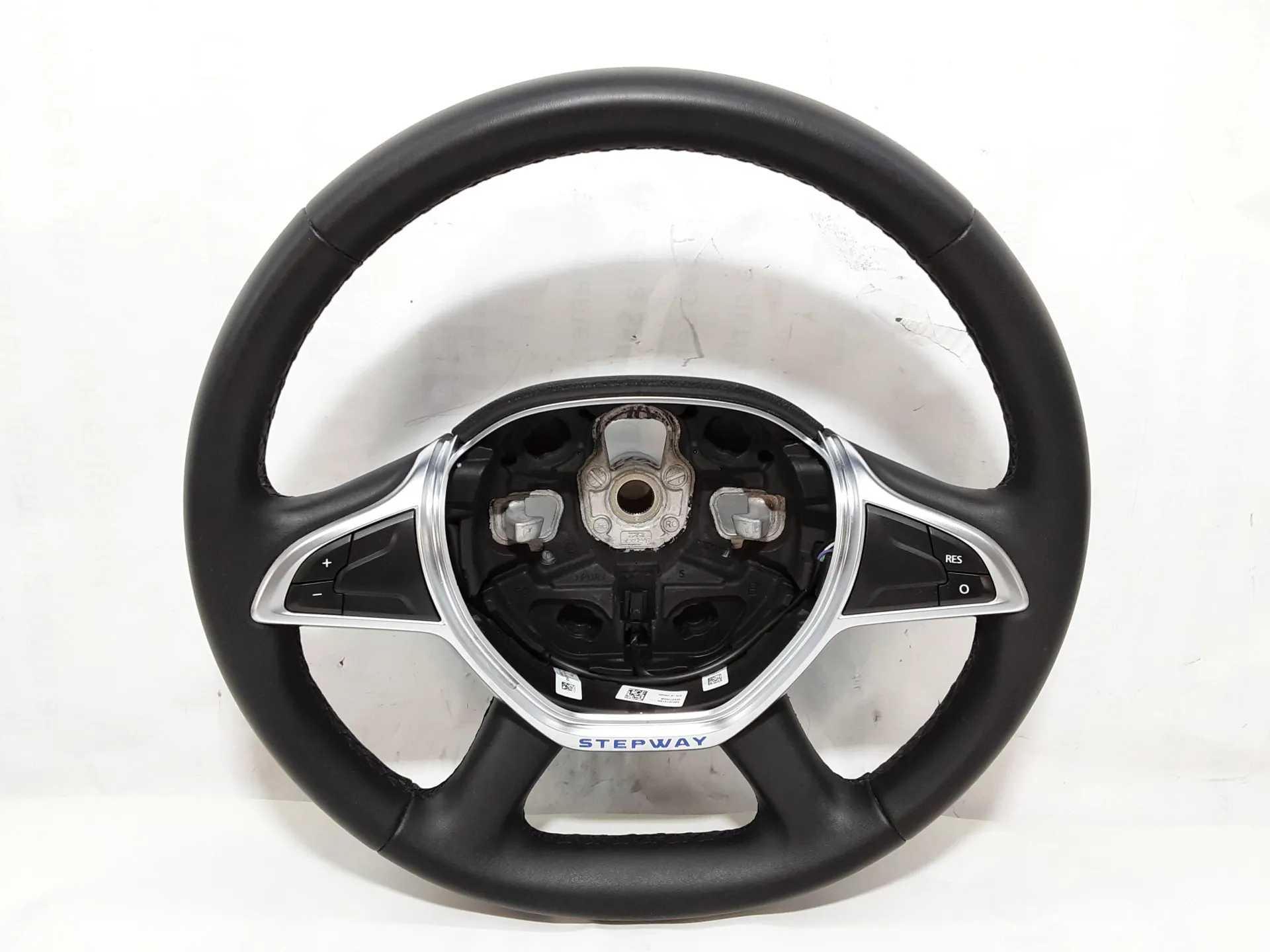 VOLANTE DACIA Sandero Serie II (12>20) 1500 Diesel 70 kW / 95 CV con codice motore K9K U8/K9K 872 (2020)