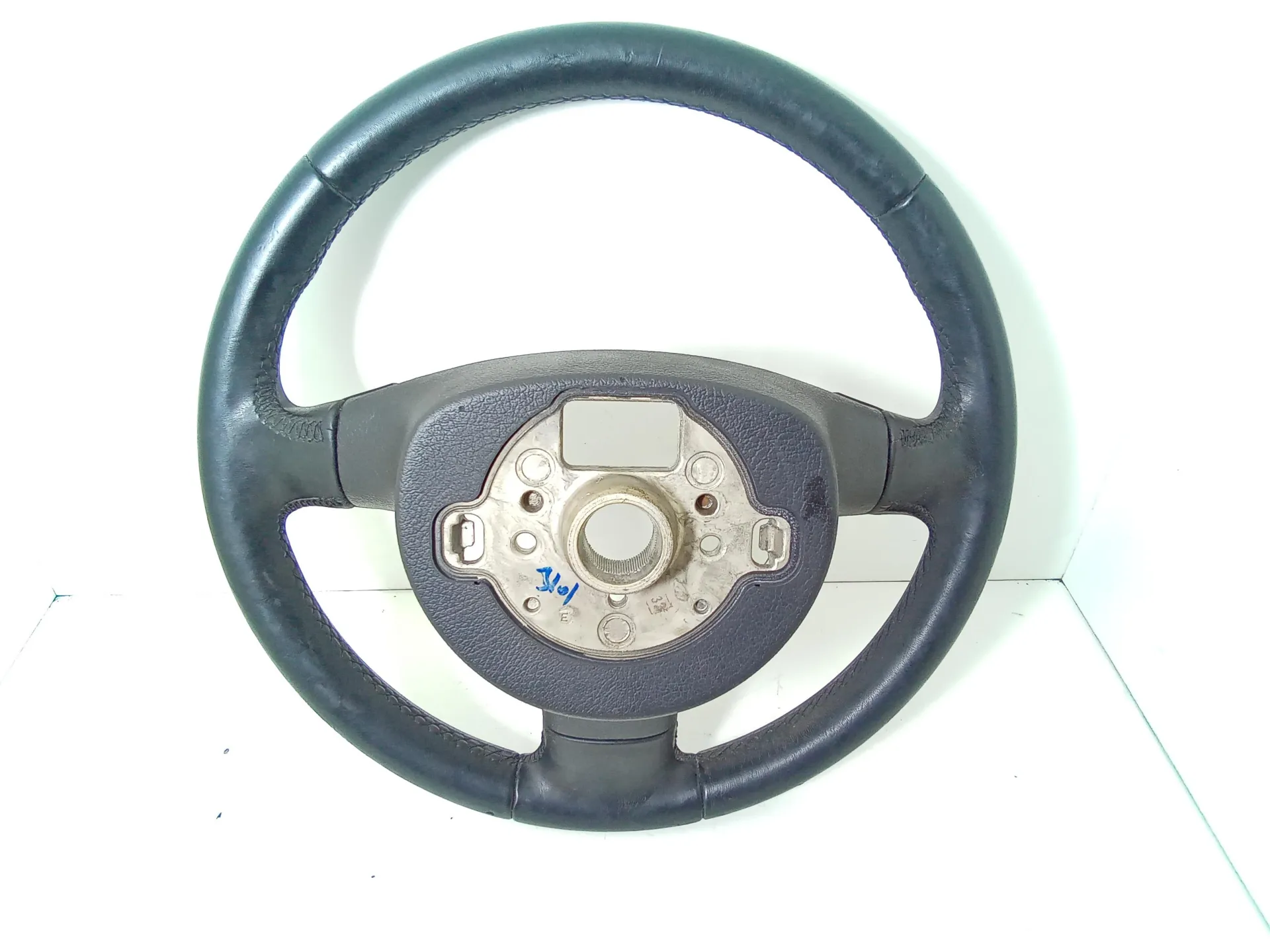 VOLANTE con codice 3c0419091 da VOLKSWAGEN Passat Variant 4Â° Serie 2000 Diesel 103 (2008)